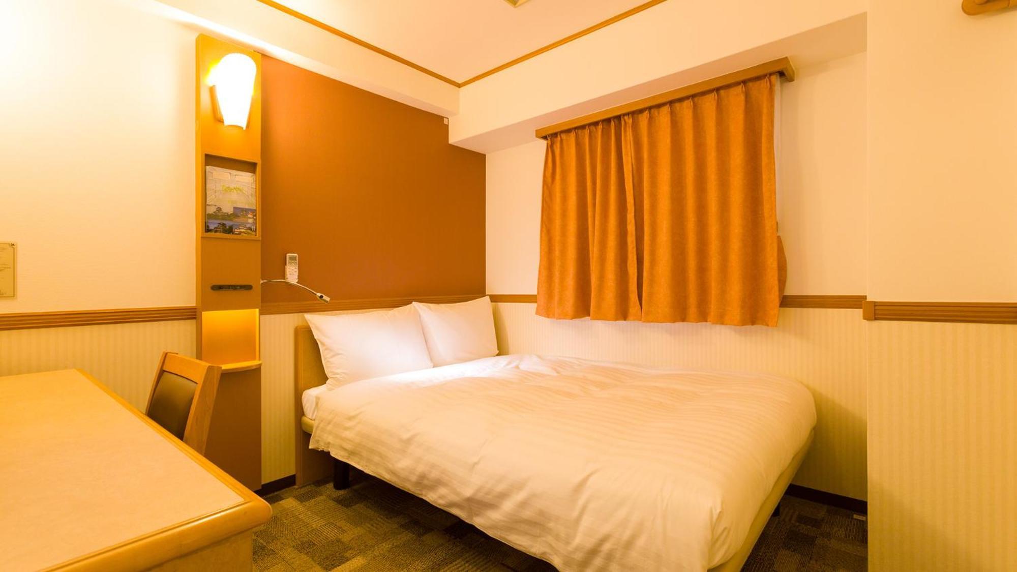Toyoko Inn Kanazawa-eki Higashi-guchi Værelse billede
